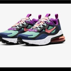 Nike Air Max 270 Shoes Womens